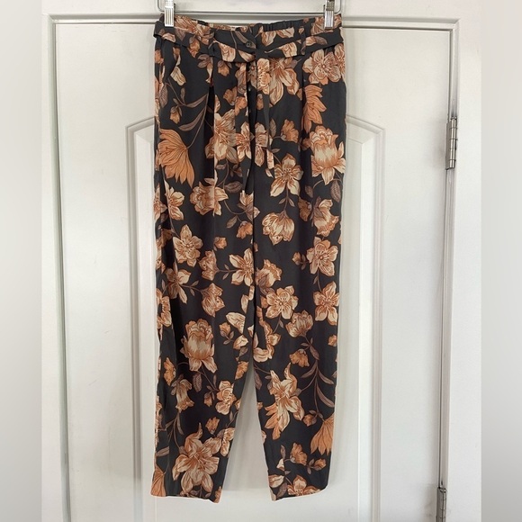 Saltwater Luxe Aldean Crop Pant - S - Picture 2 of 4